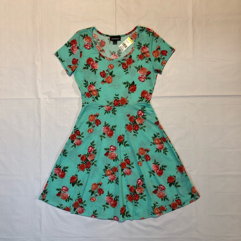 NWT Joe Boxer Women’s Short Sleeve Pullover Stretch Floral Mint Skater Dress S